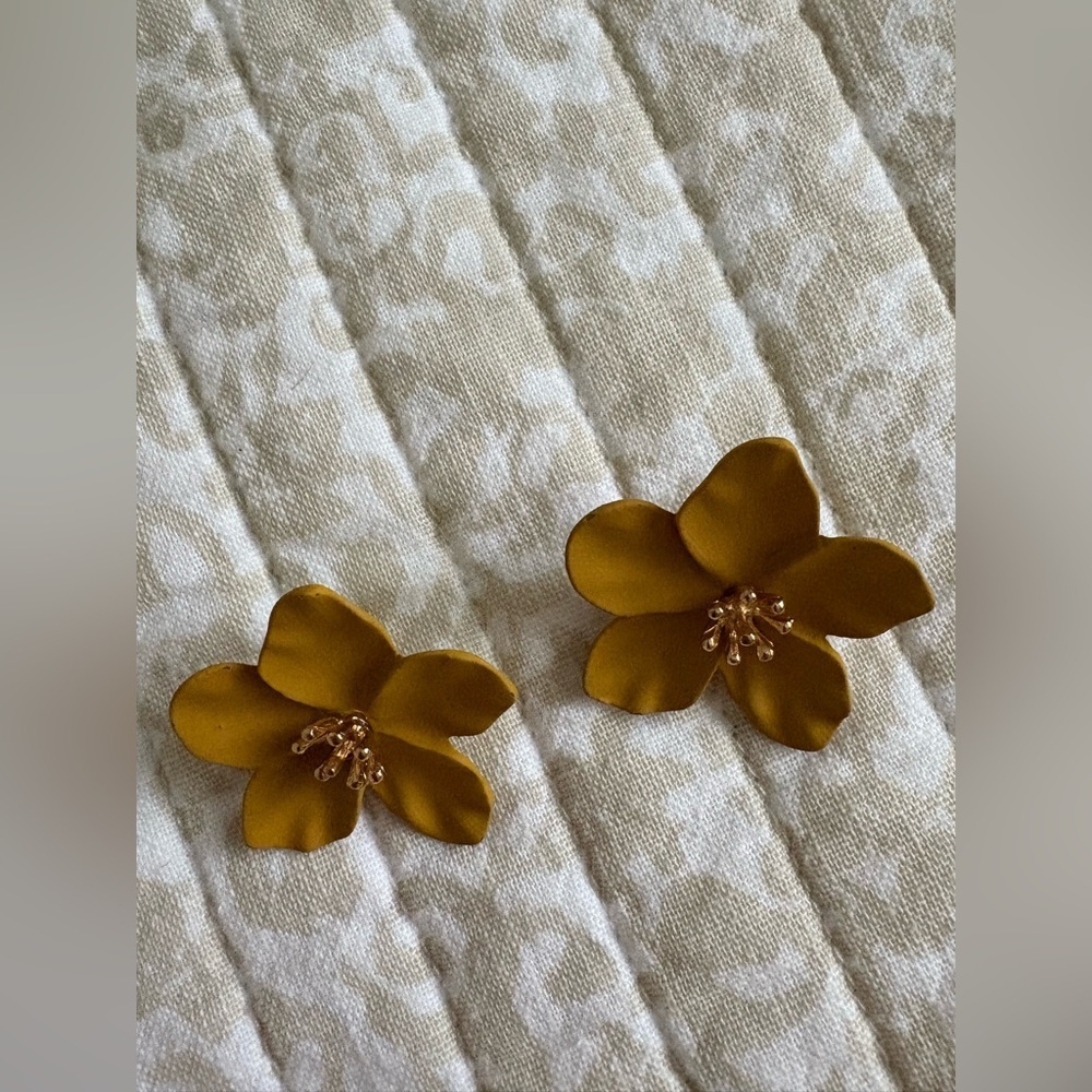 Vintage Sculptural Floral Statement Earrings | Ochre Yellow | 1.5” - Picture 7 of 11